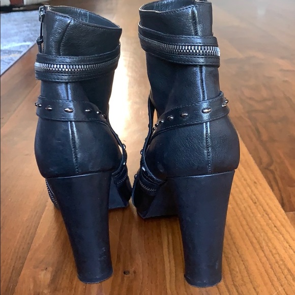 Stuart Weitzman Black Booties- Hardly worn. - Picture 5 of 5